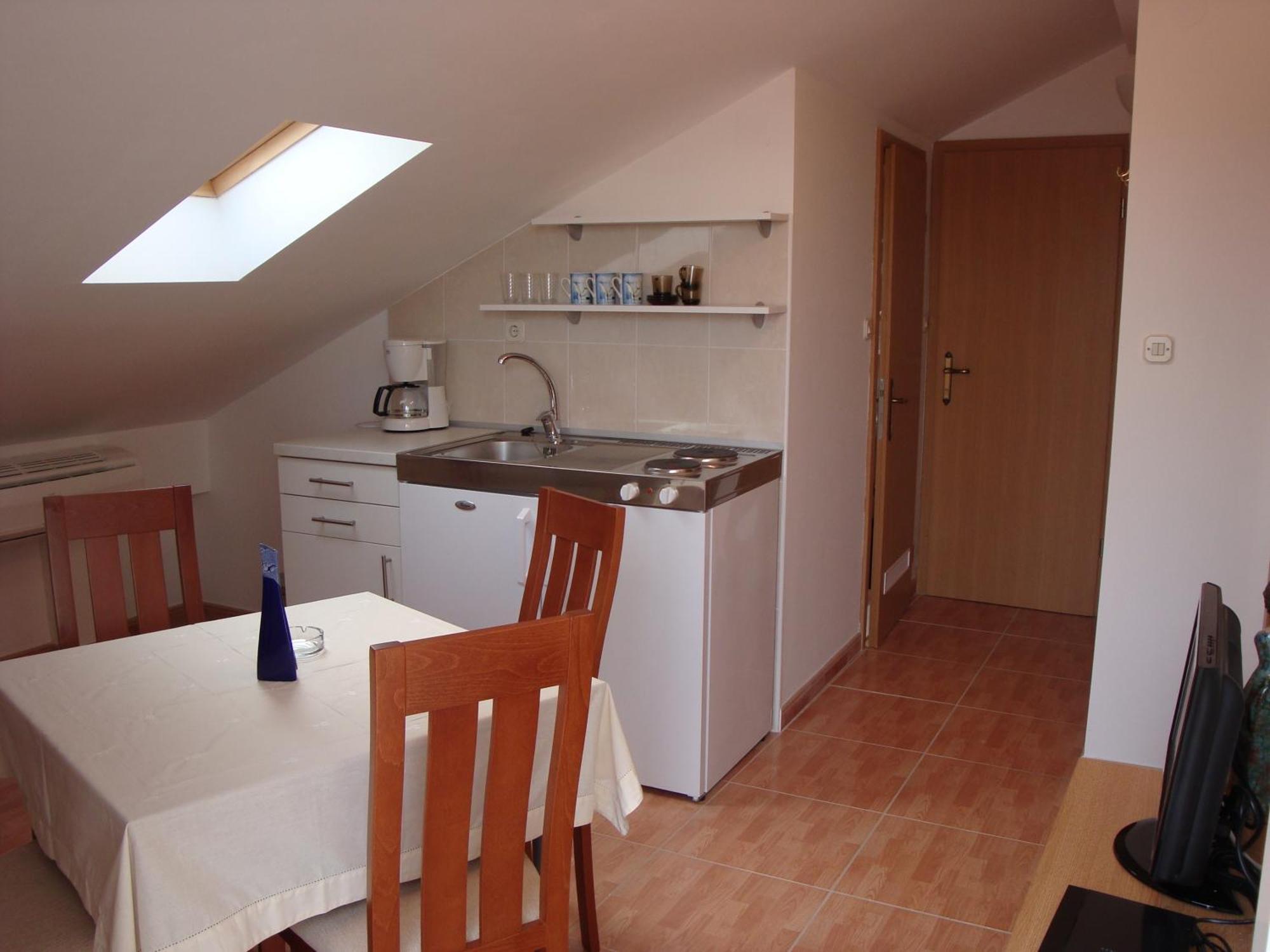 Apartments Dadic 챠브타트 외부 사진